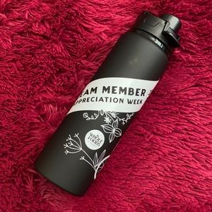 WFM TMAW 2021 black aluminium bottle
